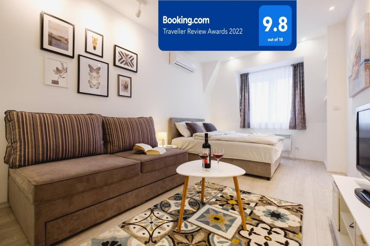 Apartment Hana Lux Belgrade Exterior photo