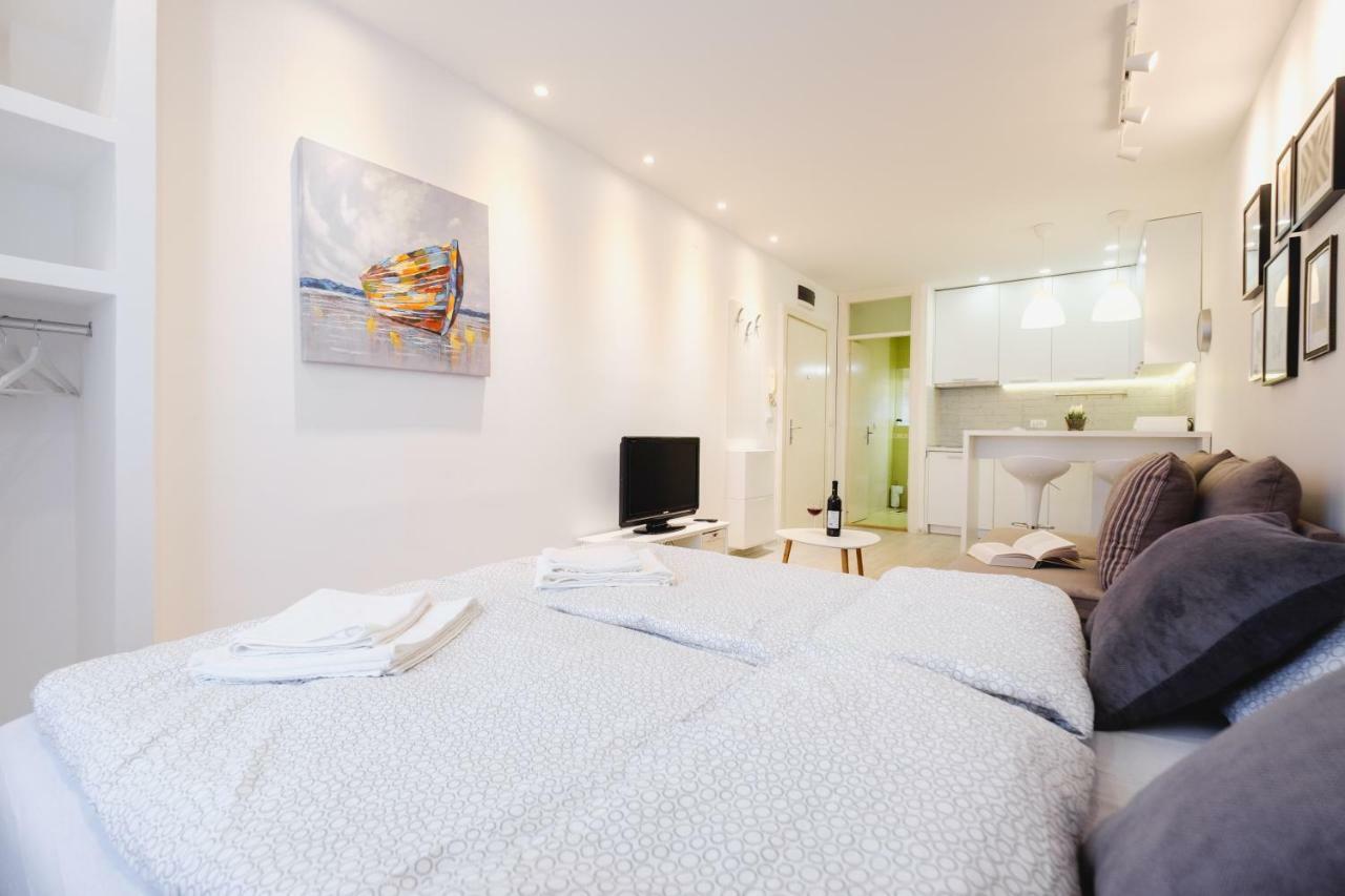 Apartment Hana Lux Belgrade Exterior photo